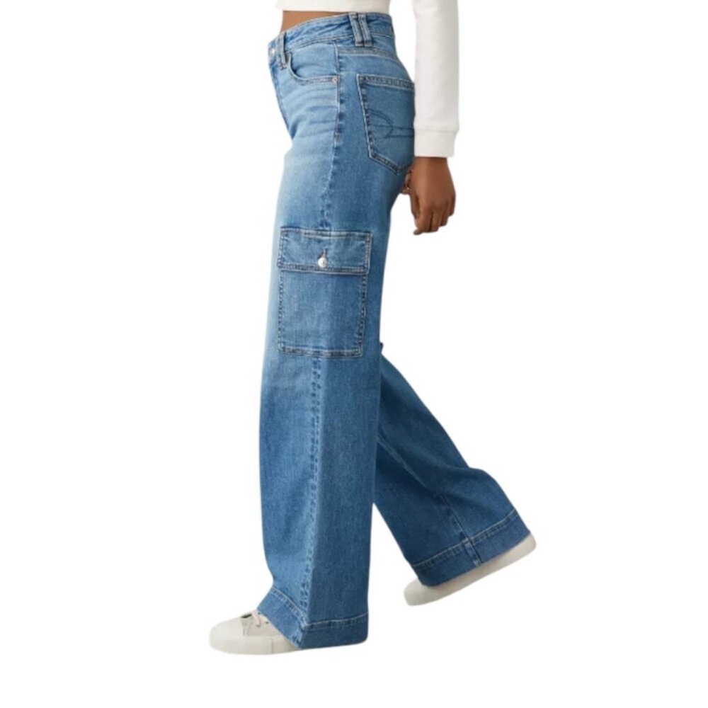 American Eagle Super High Rise Baggy Wide Leg Cargo Jean in Blue Lion 6 - Picture 5 of 6